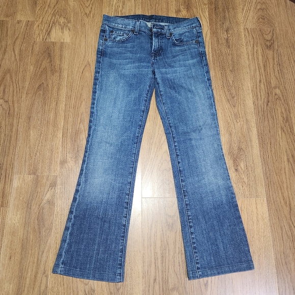 7 For All Mankind Denim - 7 For All Mankind Classic Blue Women's Jeans, Size 26